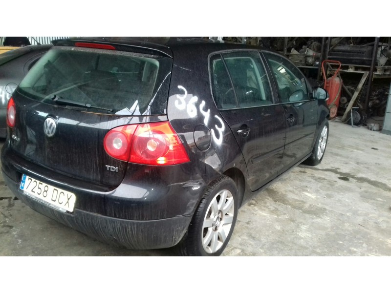 volkswagen golf v berlina (1k1) del año 2004