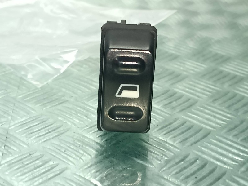 Recambio de mando elevalunas delantero derecho para citroen xsara picasso referencia OEM IAM 22681  CONECTOR 5 PINES