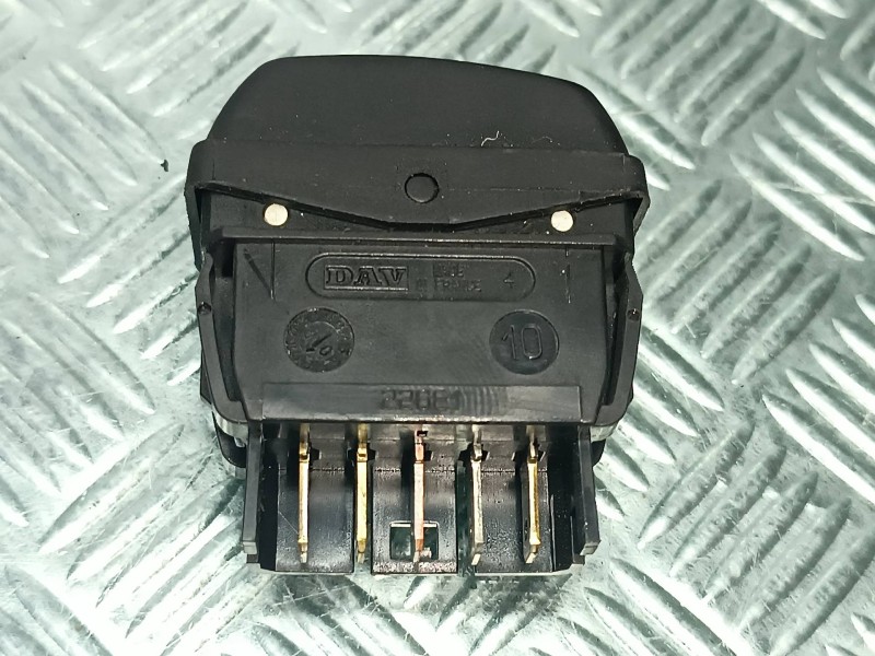 Recambio de mando elevalunas delantero derecho para citroen xsara picasso referencia OEM IAM 22681  CONECTOR 5 PINES