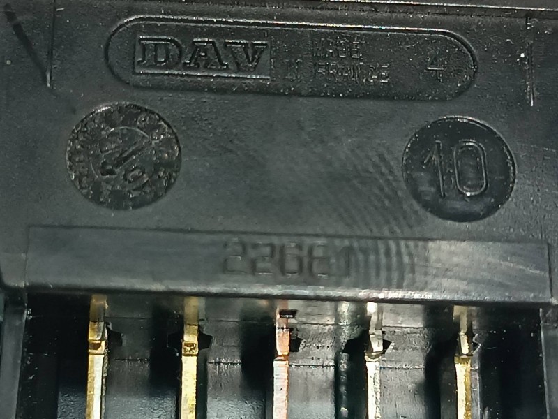 Recambio de mando elevalunas delantero derecho para citroen xsara picasso referencia OEM IAM 22681  CONECTOR 5 PINES