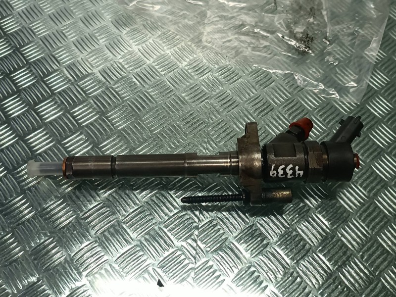 Recambio de inyector para citroen c4 berlina collection referencia OEM IAM 606680  CONECTOR 2 PINES