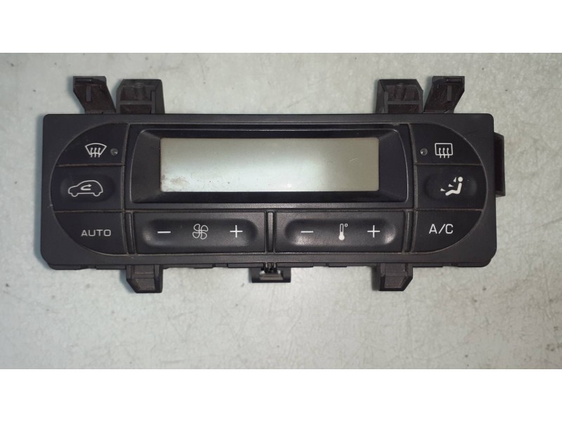 Recambio de mando climatizador para peugeot 1007 urban referencia OEM IAM 96530443XT  69210002