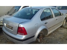 volkswagen bora berlina (1j2) del año 2005 2