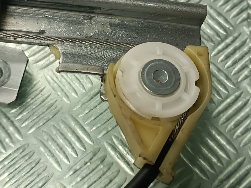 Recambio de elevalunas trasero derecho para volkswagen golf v berlina (1k1) highline referencia OEM IAM 60804500  ELECTRICO