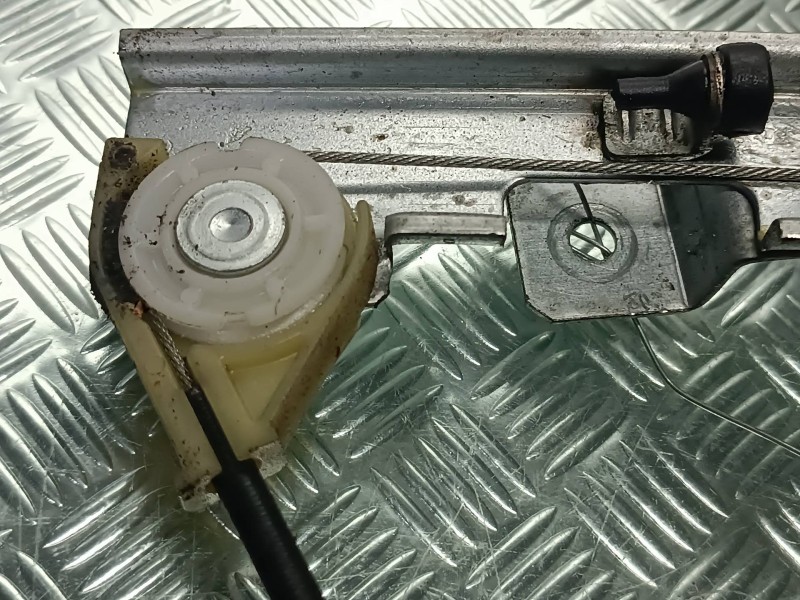 Recambio de elevalunas trasero derecho para volkswagen golf v berlina (1k1) highline referencia OEM IAM 60804500  ELECTRICO