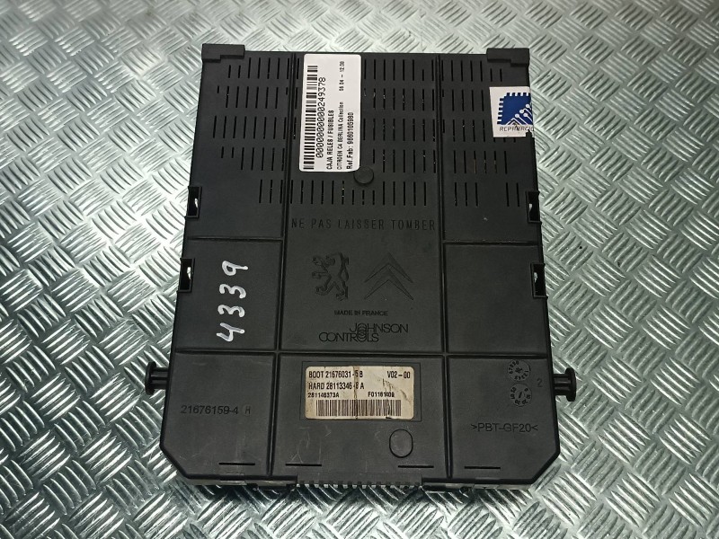 Recambio de caja reles / fusibles para citroen c4 berlina collection referencia OEM IAM 9660105980 BSI 2004H05 JOHNSON CONTROLS