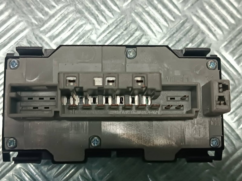 Recambio de warning para mercedes-benz clase c (w202) berlina 180 (202.018) referencia OEM IAM 2028207810 501268266 61790062