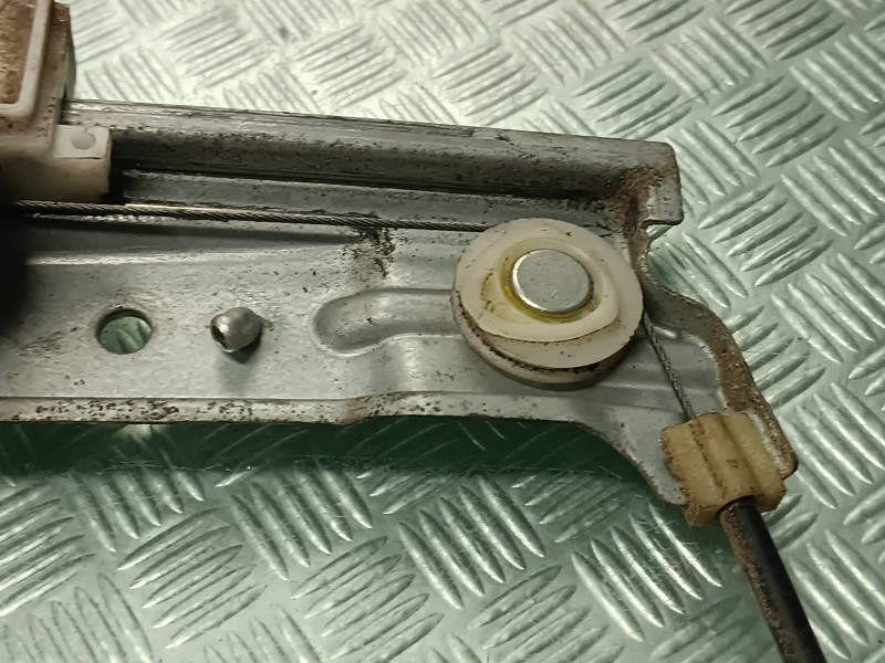 Recambio de elevalunas delantero izquierdo para citroen c4 berlina collection referencia OEM IAM 9657133980  ELECTRICO