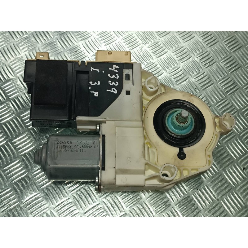 Recambio de motor elevalunas delantero izquierdo para citroen c4 berlina collection referencia OEM IAM 997832101 996385102 77460