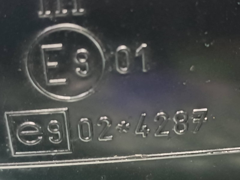 Recambio de retrovisor izquierdo para citroen c4 berlina collection referencia OEM IAM 9653204780 024287 ELECTRICO