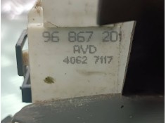 Recambio de cerradura puerta delantera derecha para citroen c4 berlina collection referencia OEM IAM 96867201 CONECTOR 6 PINES E 2