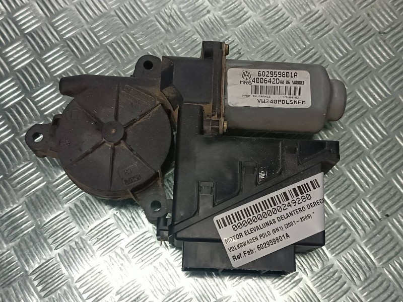 Recambio de motor elevalunas delantero derecho para volkswagen polo (9n1) referencia OEM IAM 602959801A 400642D 