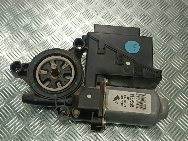 Recambio de motor elevalunas delantero derecho para volkswagen polo (9n1) referencia OEM IAM 602959801A 400642D 