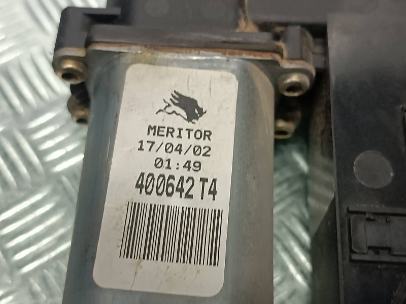 Recambio de motor elevalunas delantero derecho para volkswagen polo (9n1) referencia OEM IAM 602959801A 400642D 