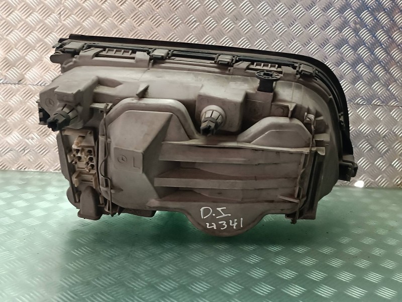 Recambio de faro izquierdo para mercedes-benz clase c (w202) berlina 180 (202.018) referencia OEM IAM   VALEO