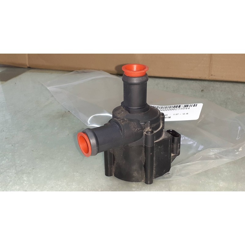 Recambio de bomba agua para audi a4 ber. (b8) basis referencia OEM IAM 06H121601M 704071210 CONECTOR 3 PINES