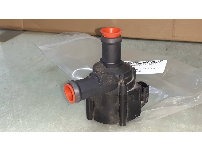 Recambio de bomba agua para audi a4 ber. (b8) basis referencia OEM IAM 06H121601M 704071210 CONECTOR 3 PINES