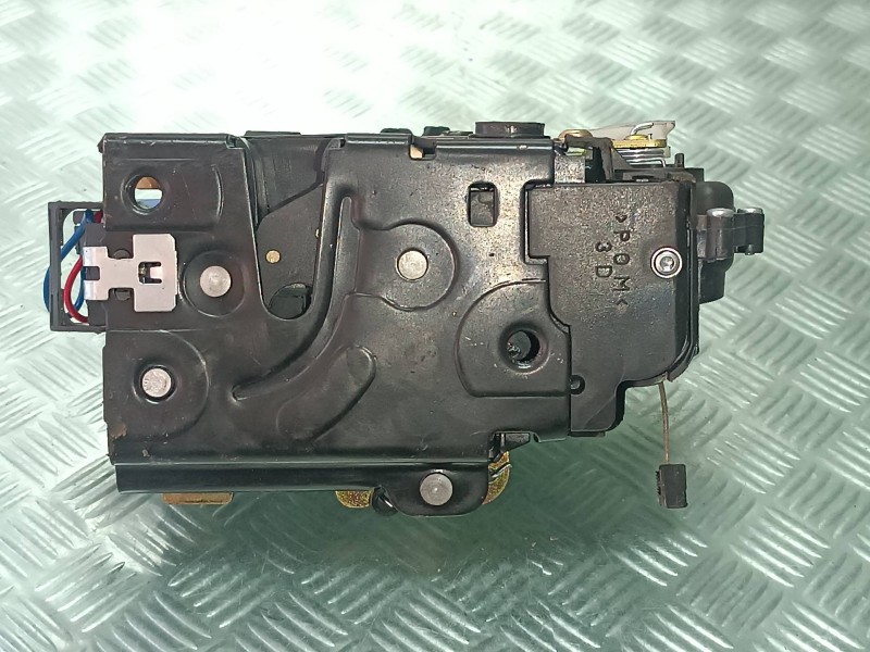 Recambio de cerradura puerta trasera derecha para volkswagen bora berlina (1j2) referencia OEM IAM   ELECTRICA