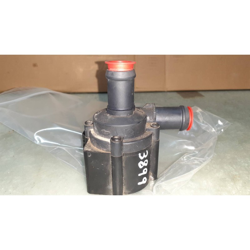 Recambio de bomba agua para audi a4 ber. (b8) basis referencia OEM IAM 06H121601M 704071210 CONECTOR 3 PINES