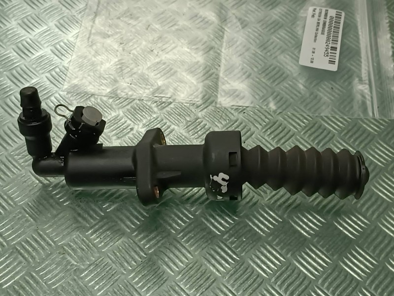 Recambio de bombin embrague para citroen c4 berlina collection referencia OEM IAM   
