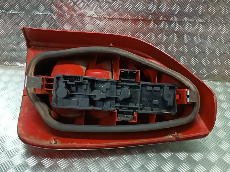 Recambio de piloto trasero izquierdo para citroen xsara picasso 2.0 hdi referencia OEM IAM 9631564080  VALEO