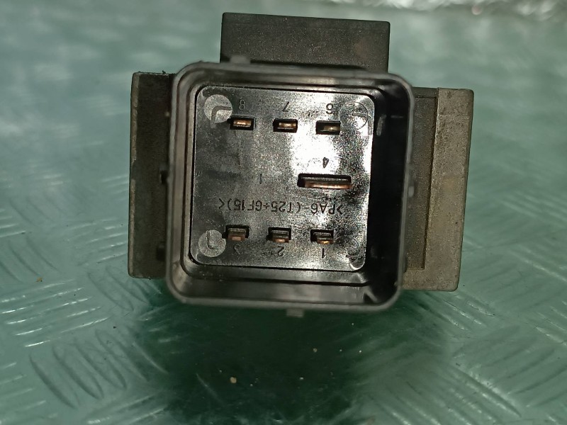 Recambio de caja precalentamiento para citroen xsara picasso referencia OEM IAM 9640469680 NAGARES CONECTOR 7 PINES