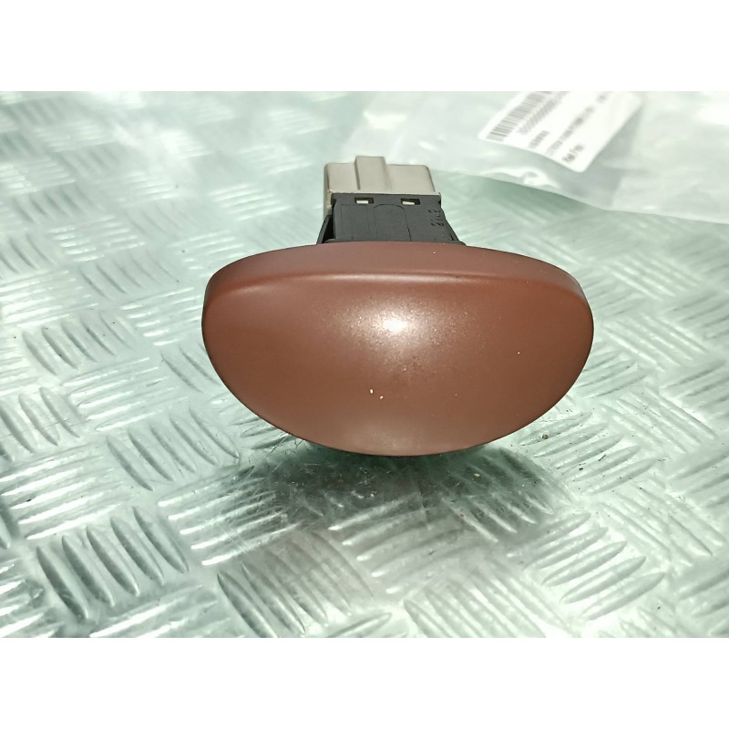 Recambio de warning para citroen xsara picasso 2.0 hdi referencia OEM IAM  GRIS CONECTOR 6 PINES