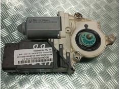 Recambio de motor elevalunas delantero derecho para volkswagen bora berlina (1j2) referencia OEM IAM 1C1959802A 101386103 774601