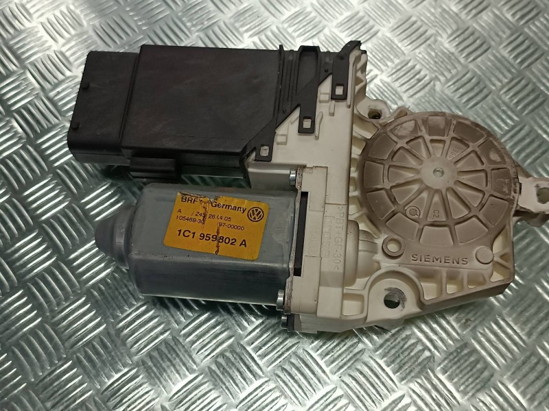 Recambio de motor elevalunas delantero derecho para volkswagen bora berlina (1j2) referencia OEM IAM 1C1959802A 101386103 774601