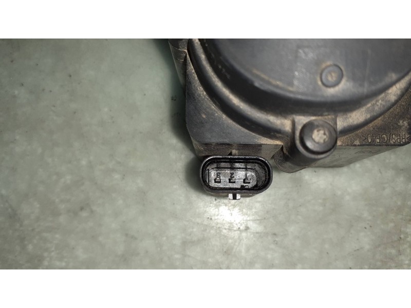 Recambio de bomba agua para audi a4 ber. (b8) basis referencia OEM IAM 06H121601M 704071210 CONECTOR 3 PINES
