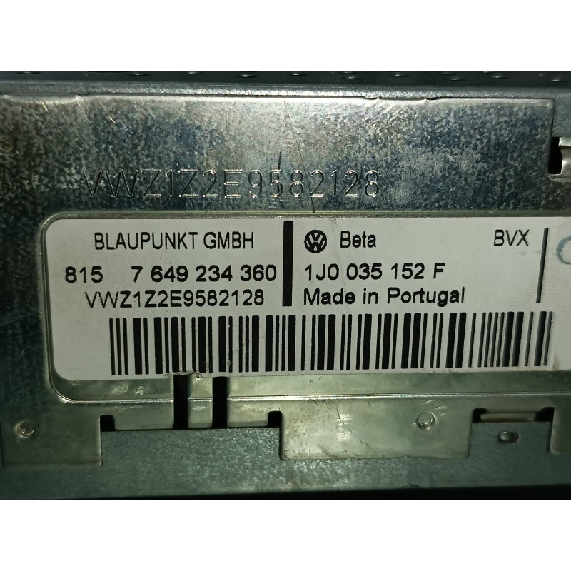Recambio de sistema audio / radio cd para volkswagen bora berlina (1j2) referencia OEM IAM 1J003512F 7649234360 BLAUPUNKT GMBH