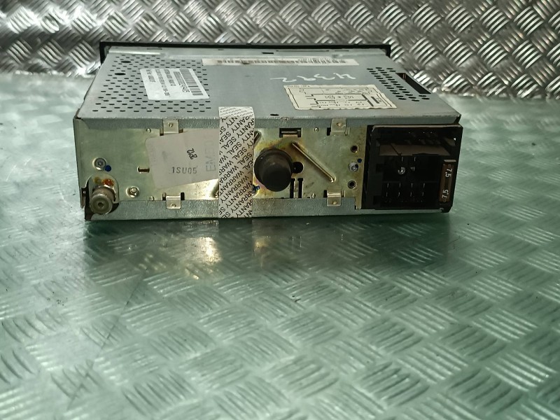 Recambio de sistema audio / radio cd para volkswagen bora berlina (1j2) referencia OEM IAM 1J003512F 7649234360 BLAUPUNKT GMBH