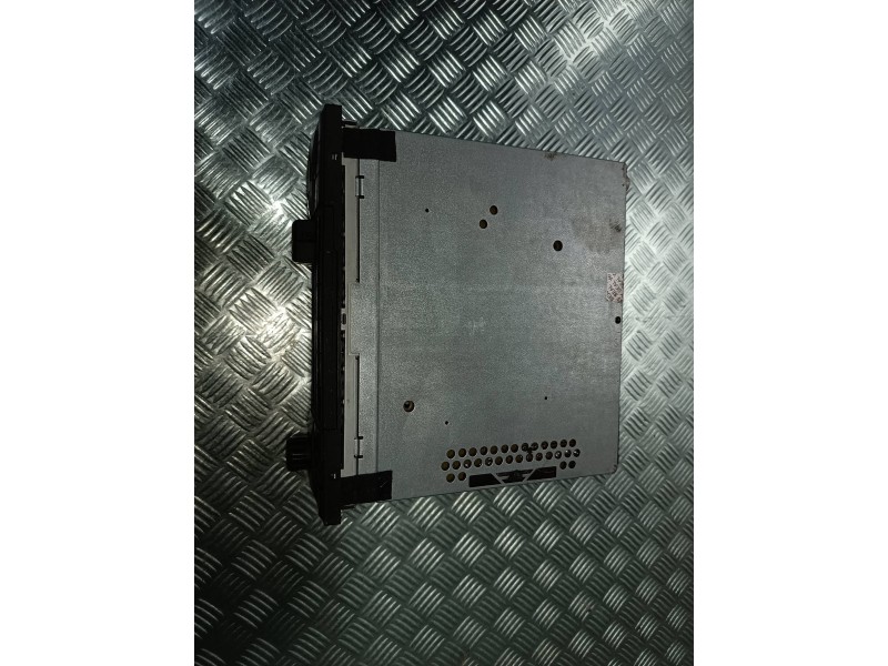 Recambio de sistema audio / radio cd para volkswagen bora berlina (1j2) referencia OEM IAM 1J003512F 7649234360 BLAUPUNKT GMBH