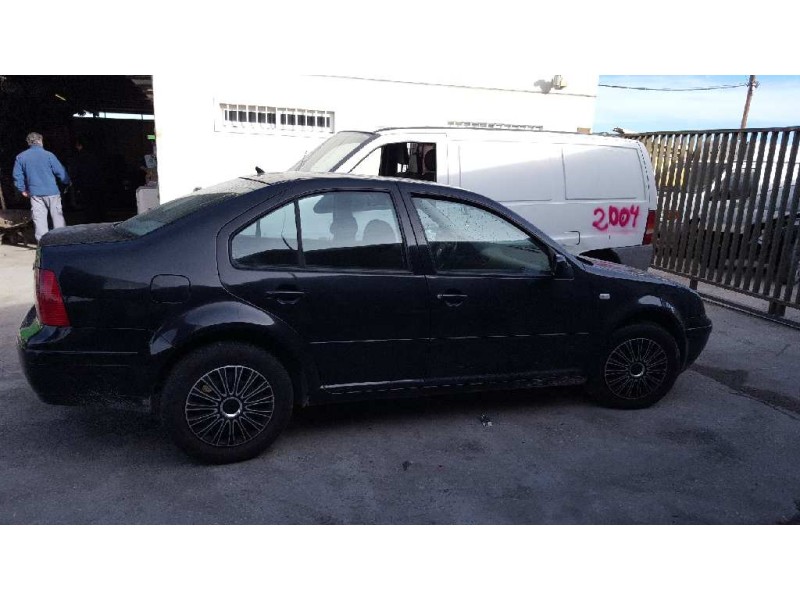 volkswagen bora berlina (1j2) del año 2000