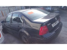 volkswagen bora berlina (1j2) del año 2000 2