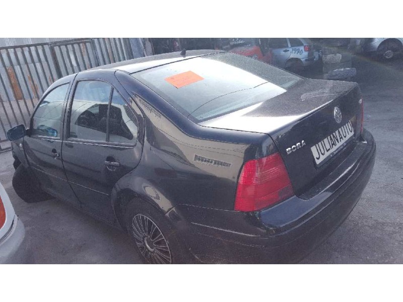 volkswagen bora berlina (1j2) del año 2000