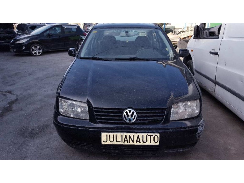 volkswagen bora berlina (1j2) del año 2000