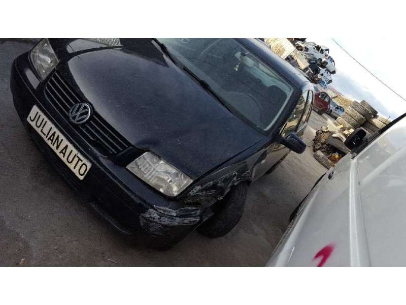 volkswagen bora berlina (1j2) del año 2000