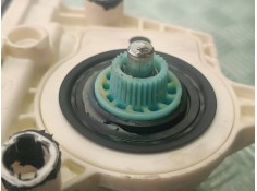 Recambio de motor elevalunas trasero derecho para volkswagen bora berlina (1j2) referencia OEM IAM 1C0959812A 105476301 BROSE 2