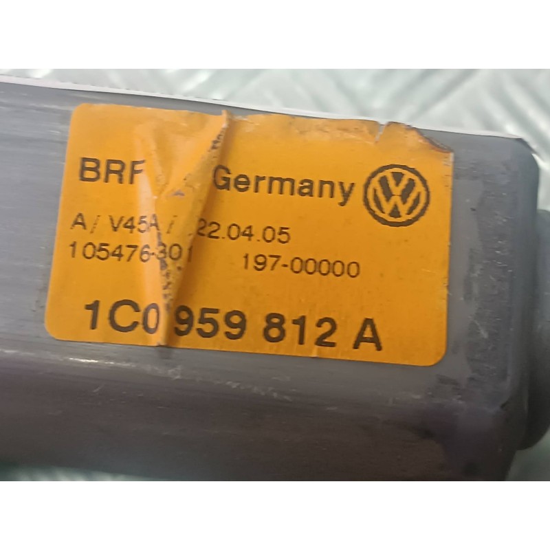 Recambio de motor elevalunas trasero derecho para volkswagen bora berlina (1j2) referencia OEM IAM 1C0959812A 105476301 BROSE