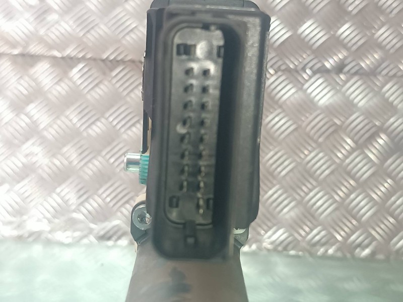 Recambio de motor elevalunas trasero derecho para volkswagen bora berlina (1j2) referencia OEM IAM 1C0959812A 105476301 BROSE