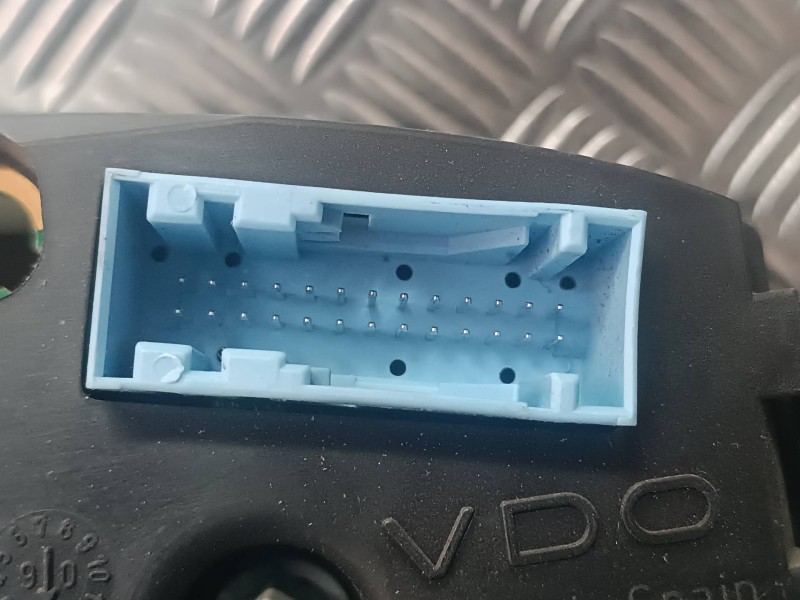 Recambio de cuadro instrumentos para citroen xsara picasso referencia OEM IAM 966173780 VDO 966014