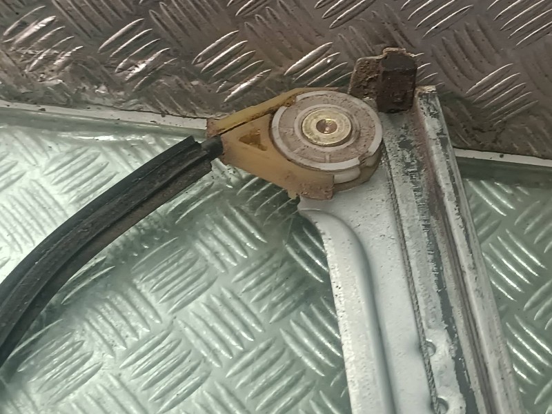 Recambio de elevalunas delantero derecho para citroen xsara picasso referencia OEM IAM 0130821762 CONECTOR 2 PINES ELECTRICO