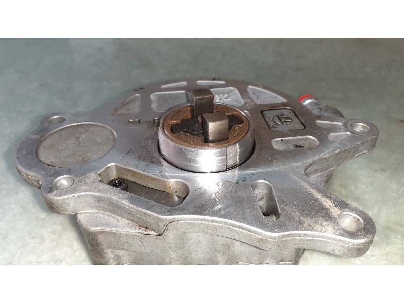 Recambio de depresor freno / bomba vacio para audi a4 ber. (b8) basis referencia OEM IAM 03L145100  BOSCH