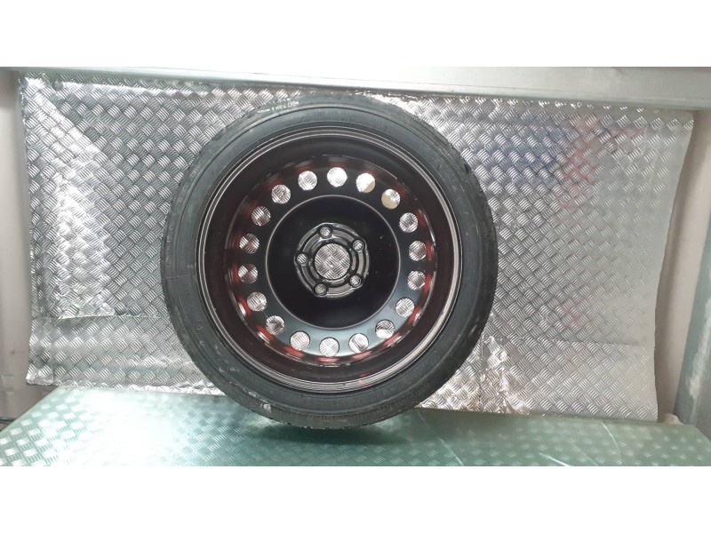 Recambio de neumatico repuesto para opel vectra c berlina club referencia OEM IAM 2160115  ET41