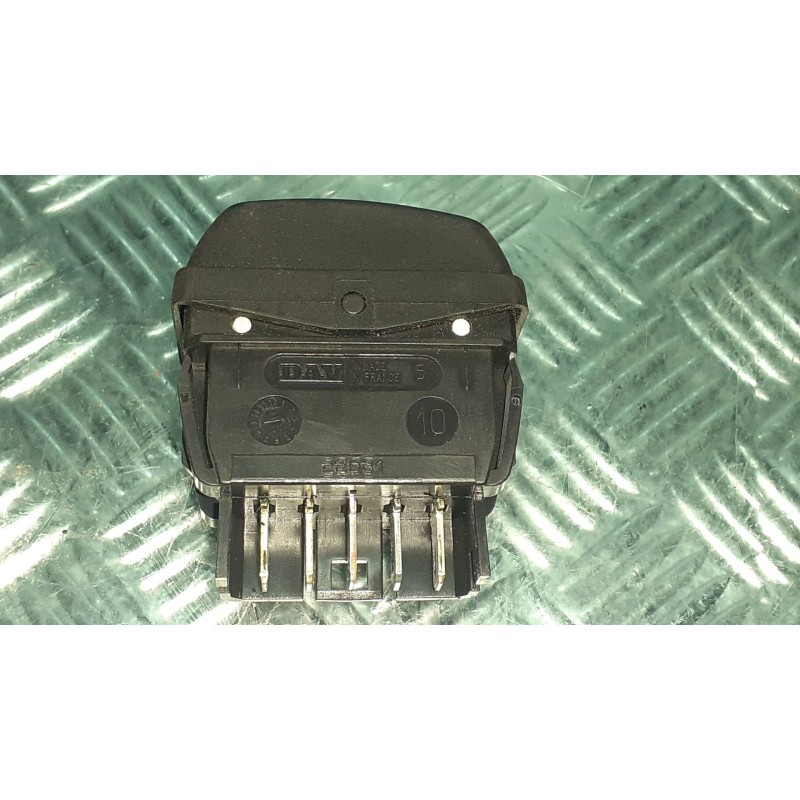 Recambio de mando elevalunas delantero derecho para citroen xsara picasso referencia OEM IAM 22681  CONECTOR 5 PINES