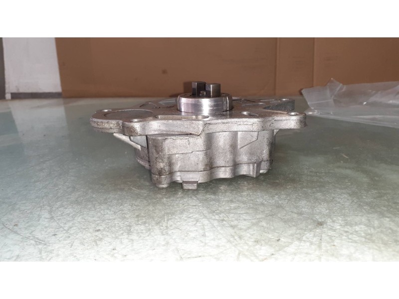 Recambio de depresor freno / bomba vacio para audi a4 ber. (b8) basis referencia OEM IAM 03L145100  BOSCH