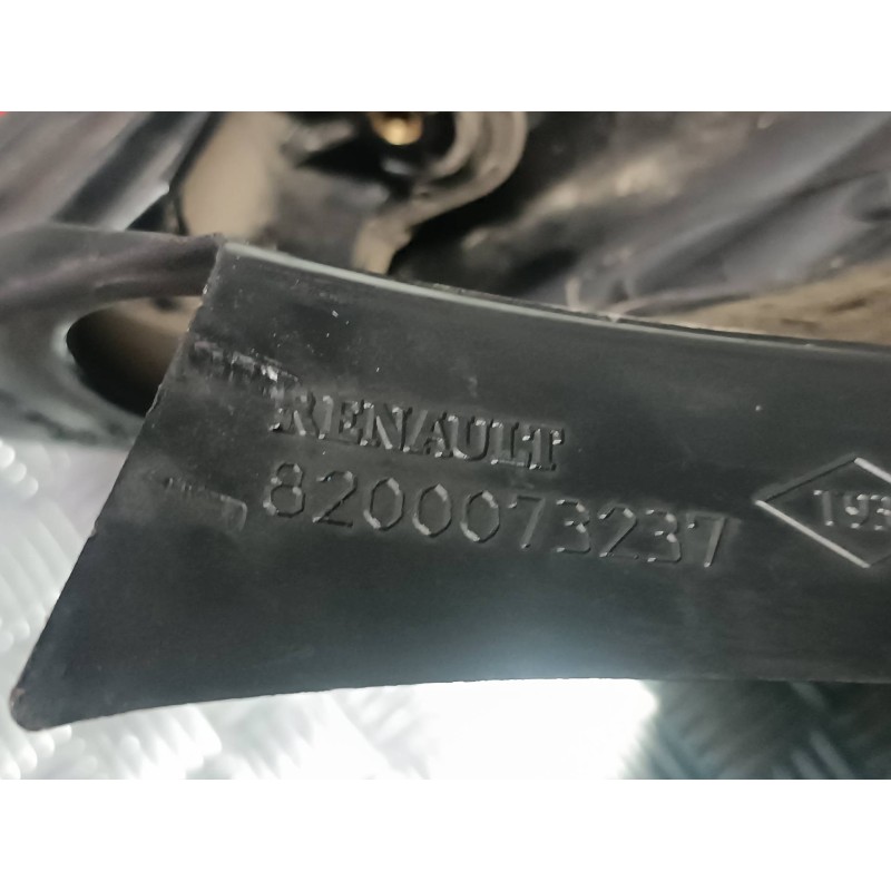 Recambio de piloto trasero derecho para renault megane ii berlina 5p authentique referencia OEM IAM 8200073237 89398081 VALEO