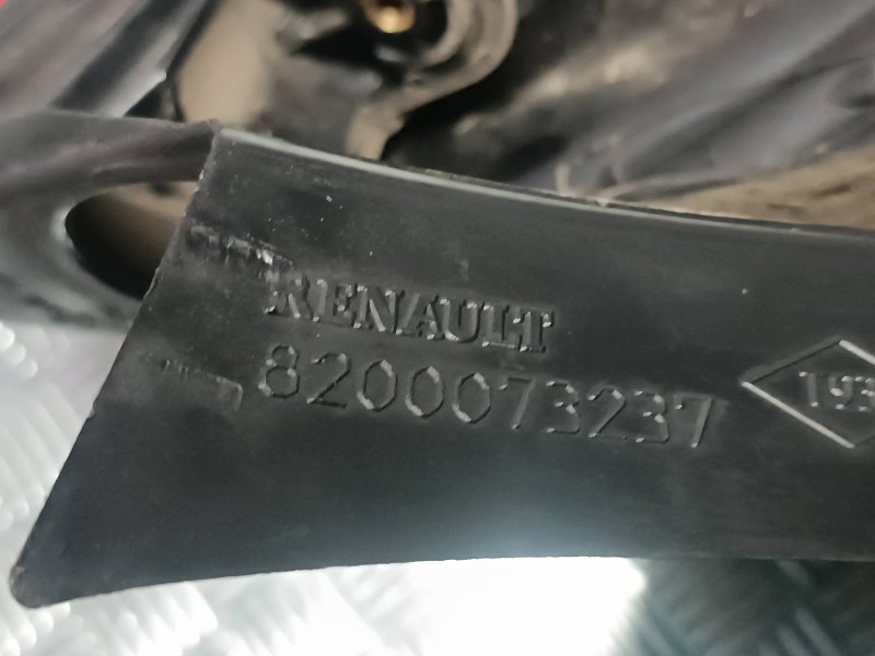 Recambio de piloto trasero derecho para renault megane ii berlina 5p authentique referencia OEM IAM 8200073237 89398081 VALEO