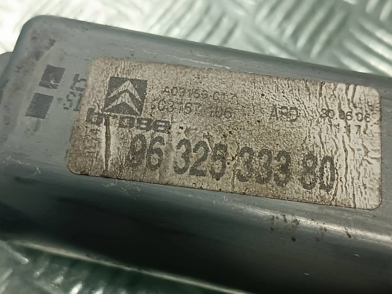 Recambio de elevalunas trasero derecho para citroen c5 berlina lx (e) referencia OEM IAM 9632533380  ELECTRICO